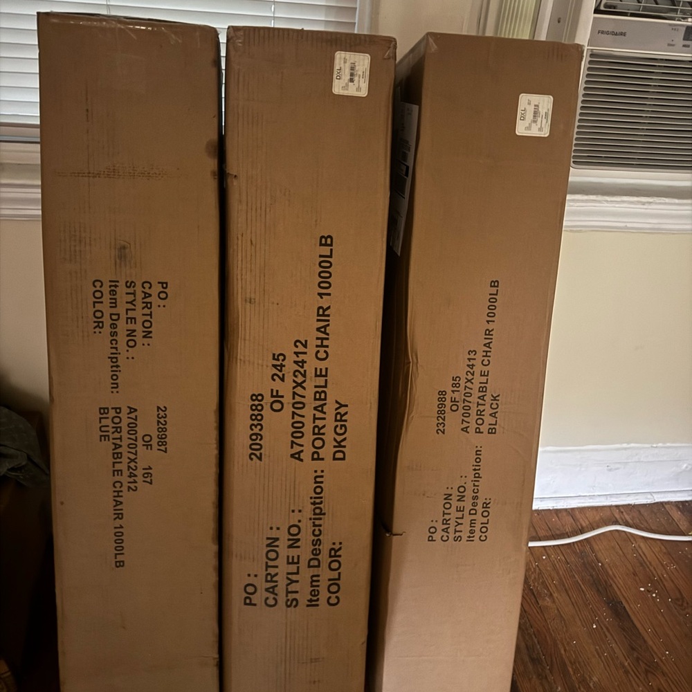 Living XL Heavy-Duty Folding Chair